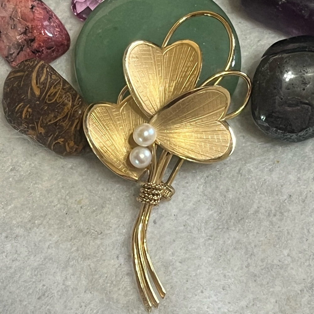 Wells 12K GF Shamrock Hearts Brooch